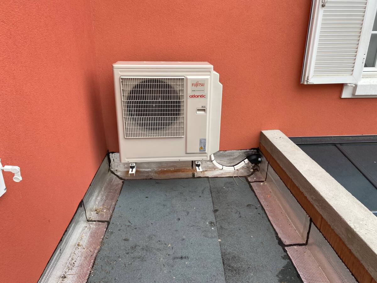 CLIMATISATION REVERSIBLE UNITE EXTERIEUR BI SPLITS ATLANTIC | Tubeprotec Pourquoi faire appel à un professionnel pour la pose d’une pompe à chaleur ? Cernay